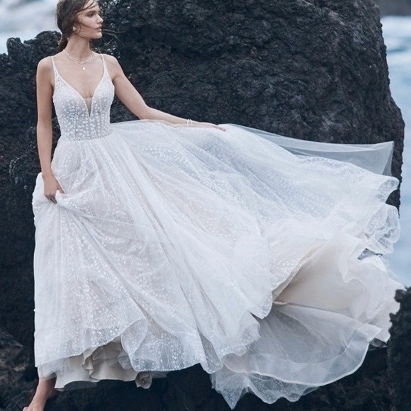 Sottero and Midgley "Thatcher" wedding dress. - Picture 2 of 5